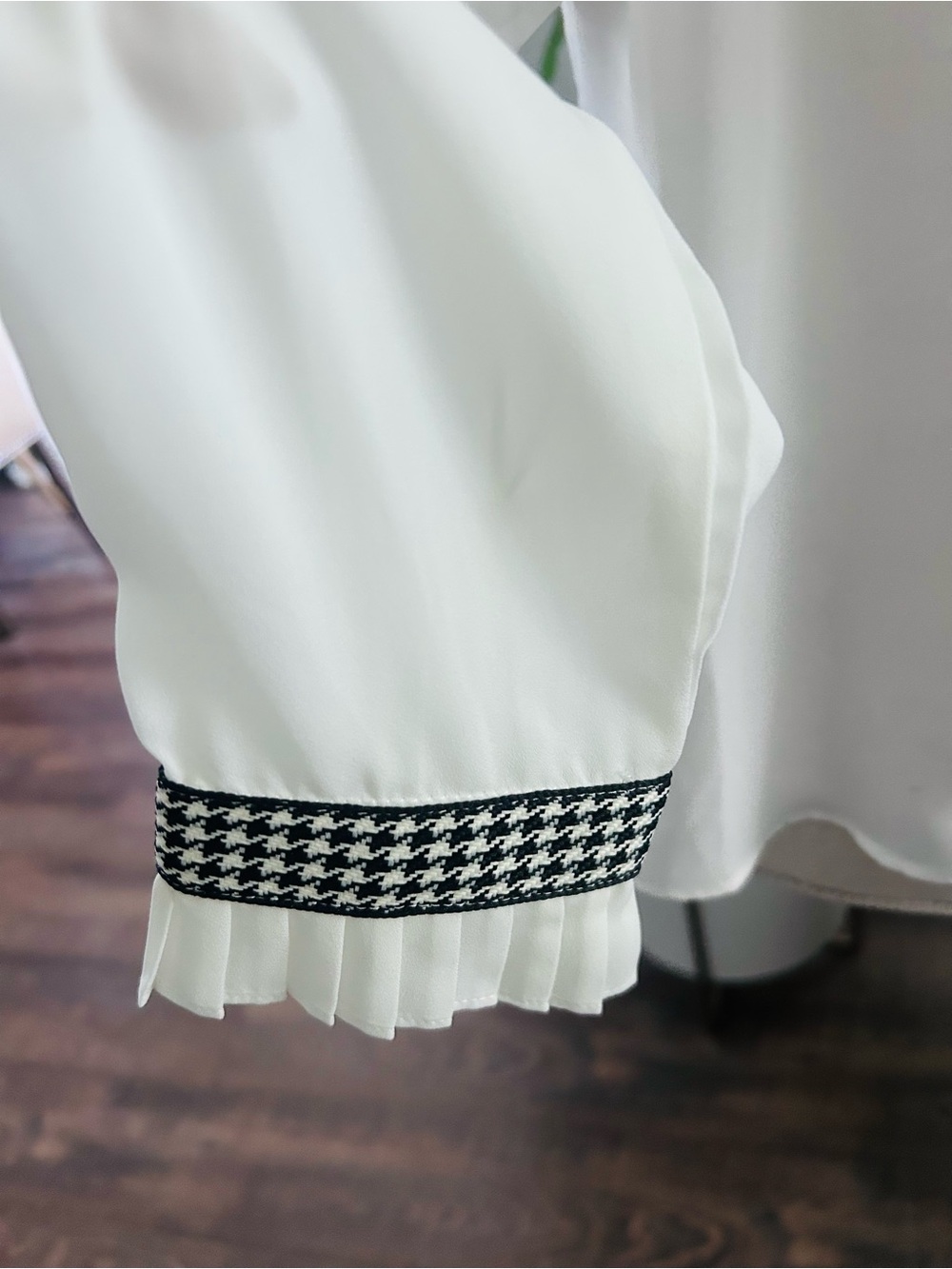 Fashion Nova White Ruffle Collar Blouse with Houndstooth Bow Accent - Picture 5 of 10